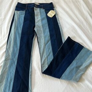 Altar’d State Striped Denim Flare Jeans
Size 30
